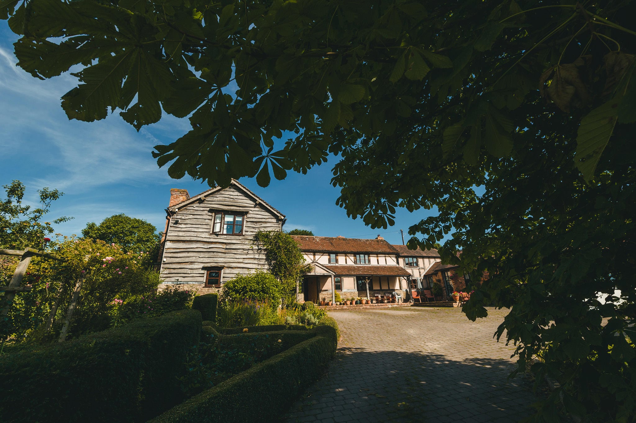 burton-court-wedding-photography (0)