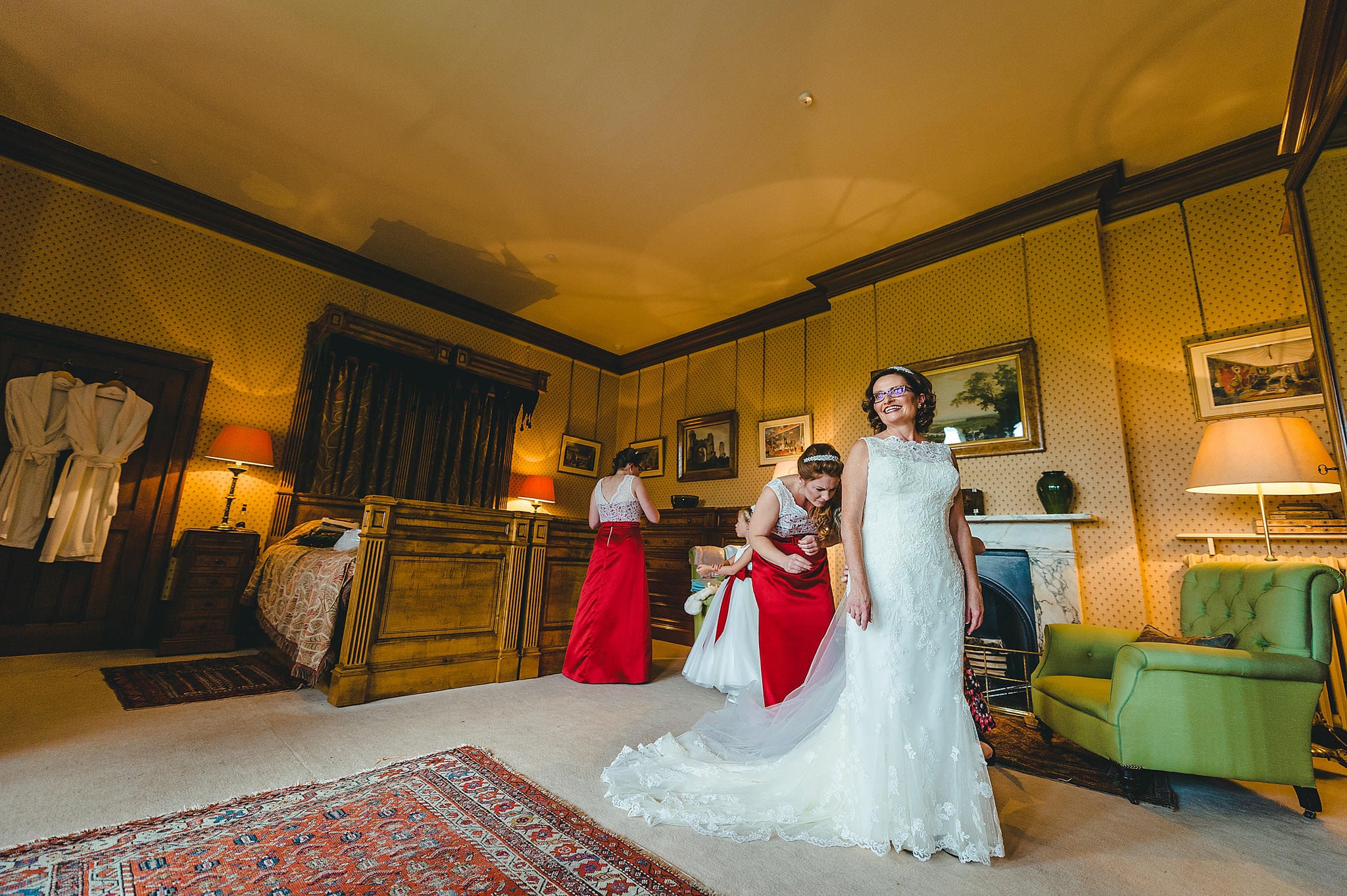 wedding-photography-at-eastnor-castle-in-herefordshire (31)