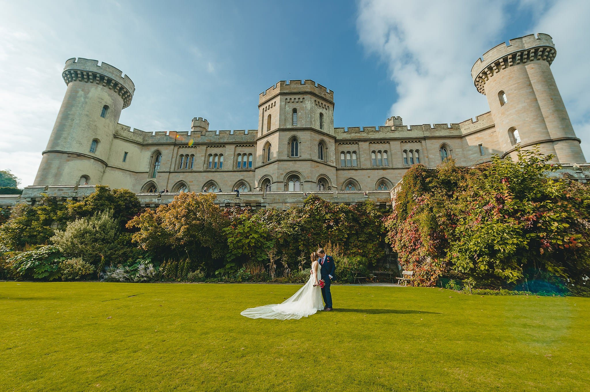 wedding-photography-at-eastnor-castle-in-herefordshire (88)